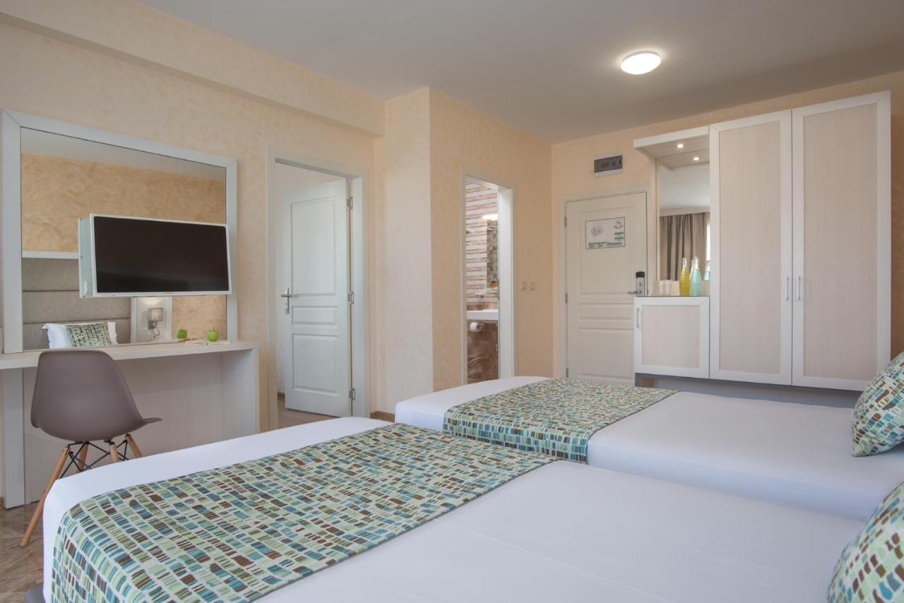 Marine Beach Sands Obzor Exterior photo